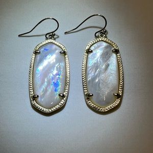 Kendra Scott Elle earrings